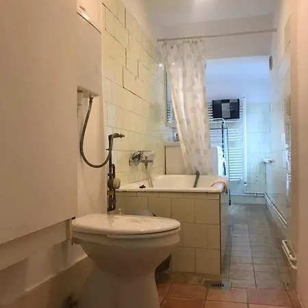 Ac With Free Parking At Acacia St, Center Apartamento Budapest